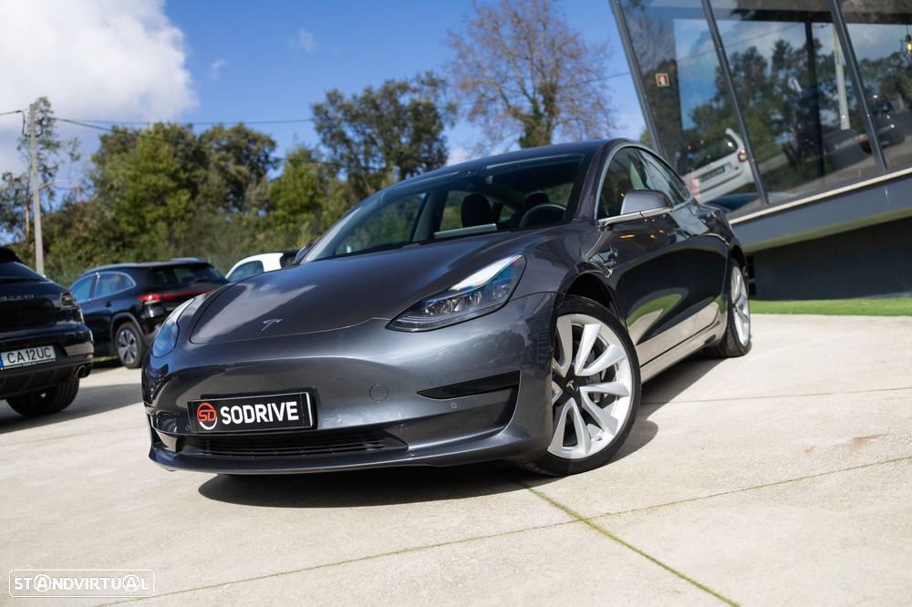 Tesla Model 3 Standard Range Plus RWD - 2