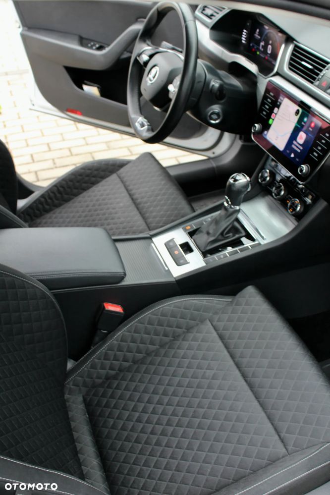 Skoda Superb 2.0 TSI Ambition DSG - 13