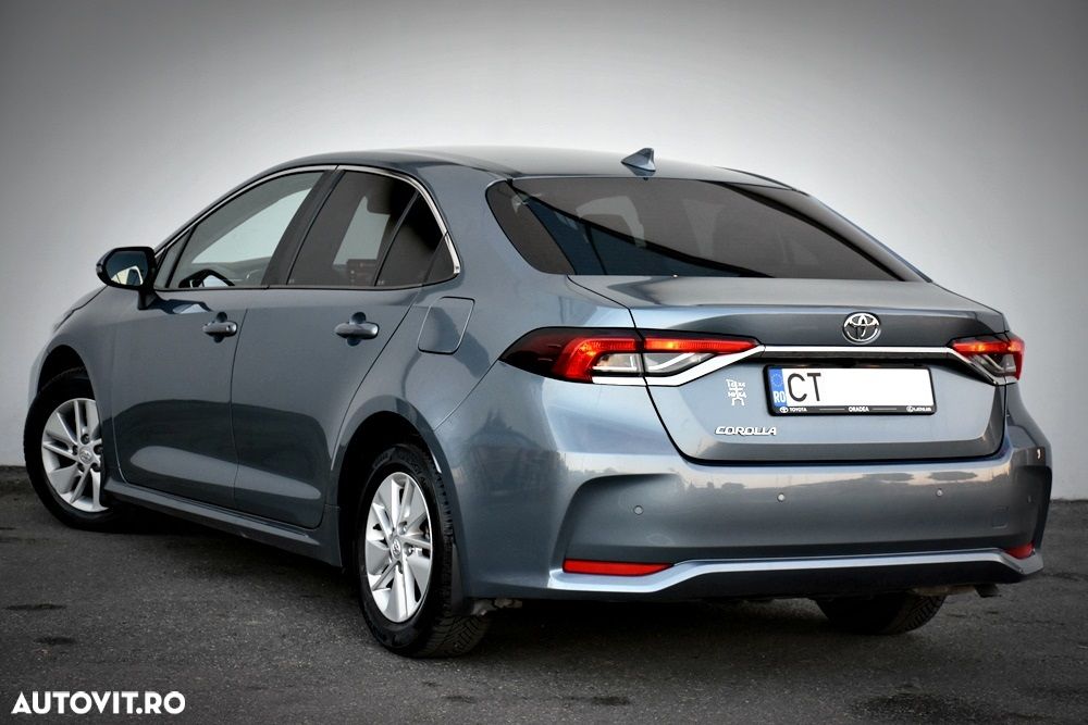 Toyota Corolla 1.6 Dynamic Plus - 11