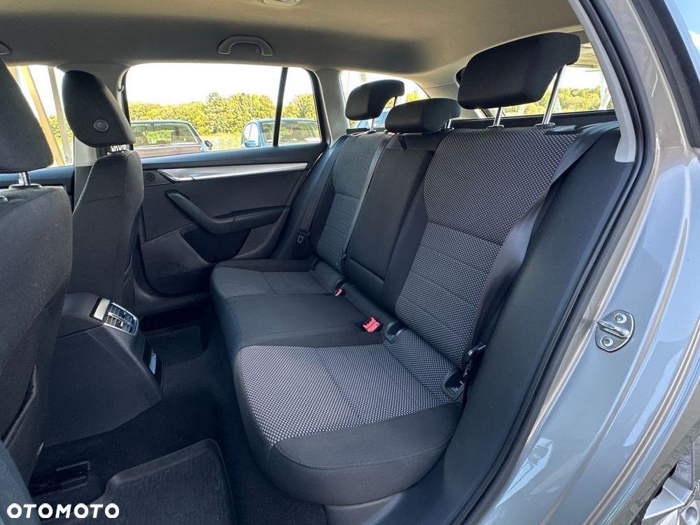 Skoda Octavia 1.4 TSI Ambition - 20