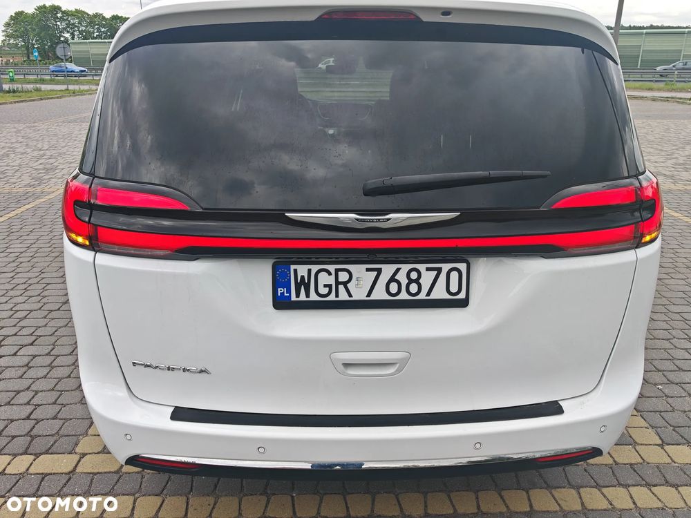 Chrysler Pacifica - 9