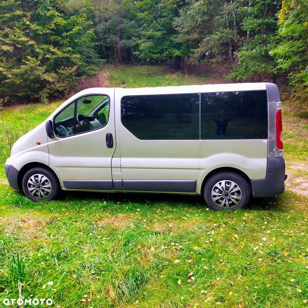 Opel Vivaro - 2
