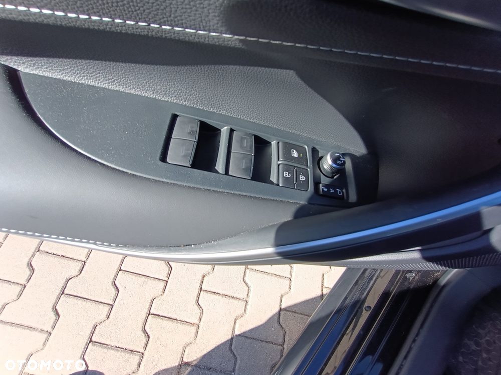 Suzuki Swace 1.8 Hybrid Elegance CVT - 17