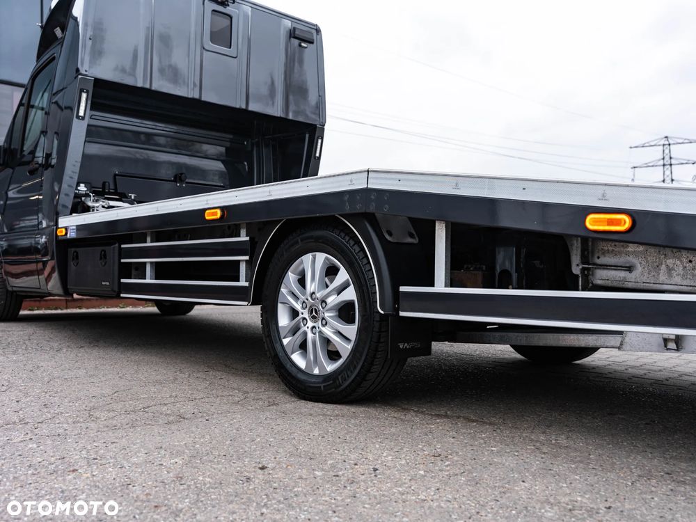 Mercedes-Benz Sprinter - 26