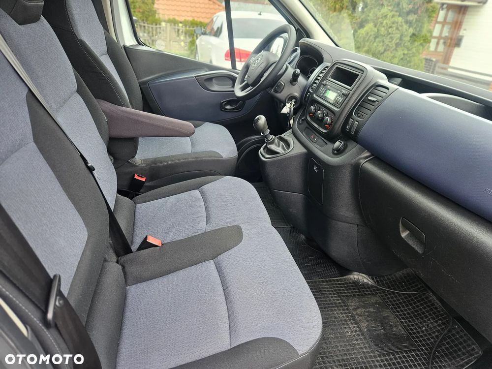 Opel VIVARO - 9
