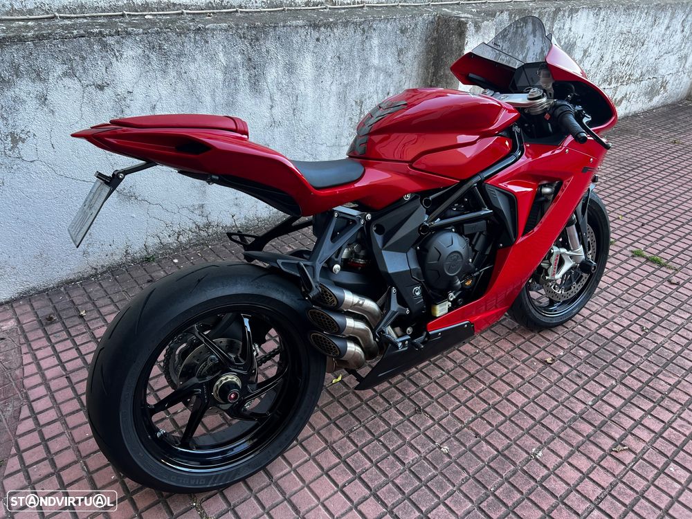 MV Agusta F3 Rosso - 1