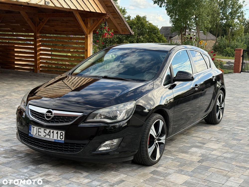 Opel Astra 1.4 T Cosmo - 1