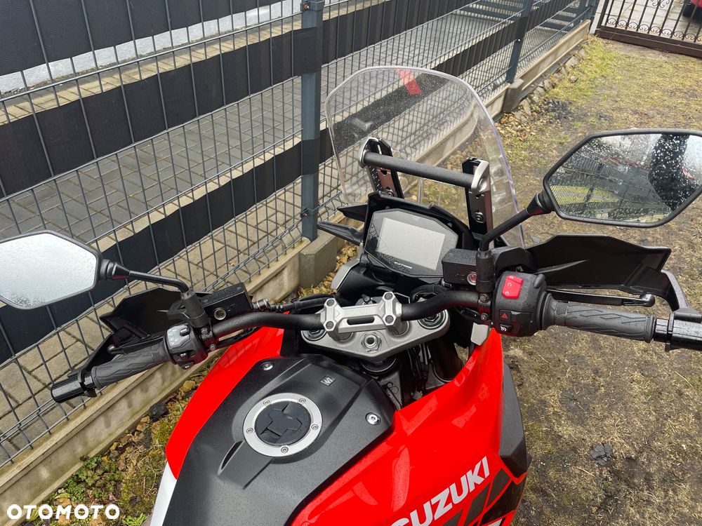 Suzuki DL - 17