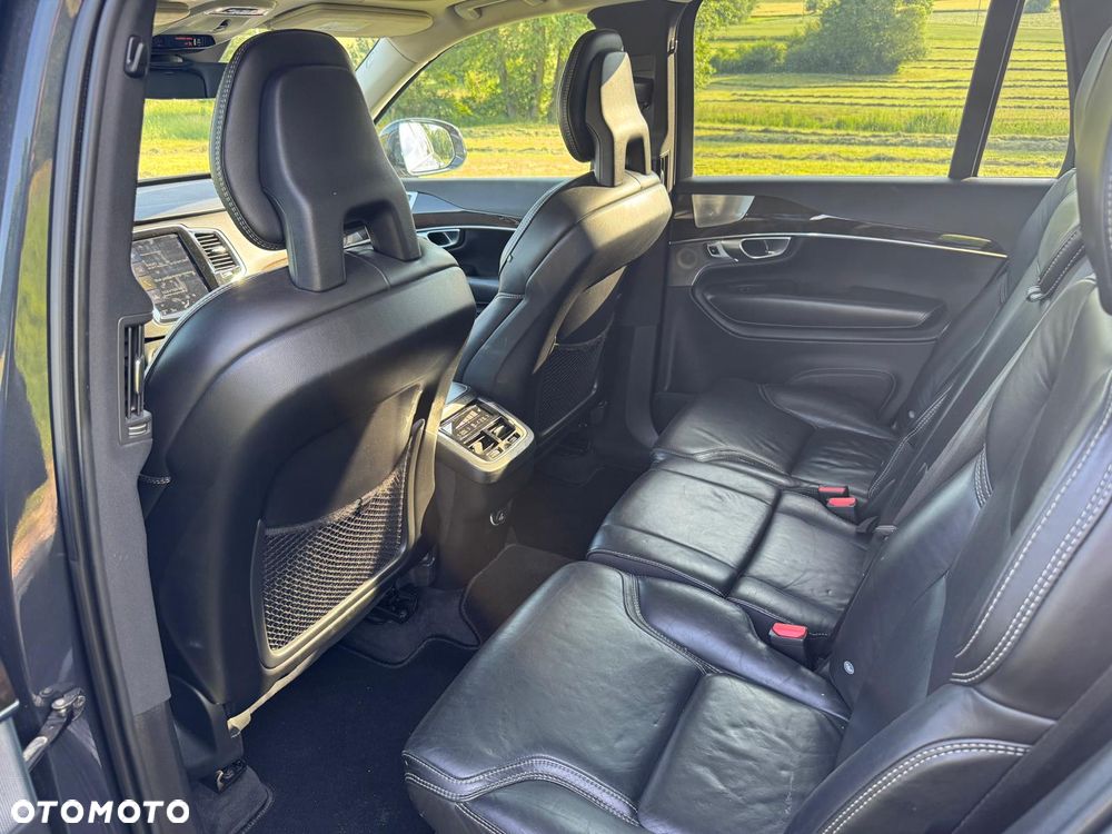 Volvo XC 90 - 6