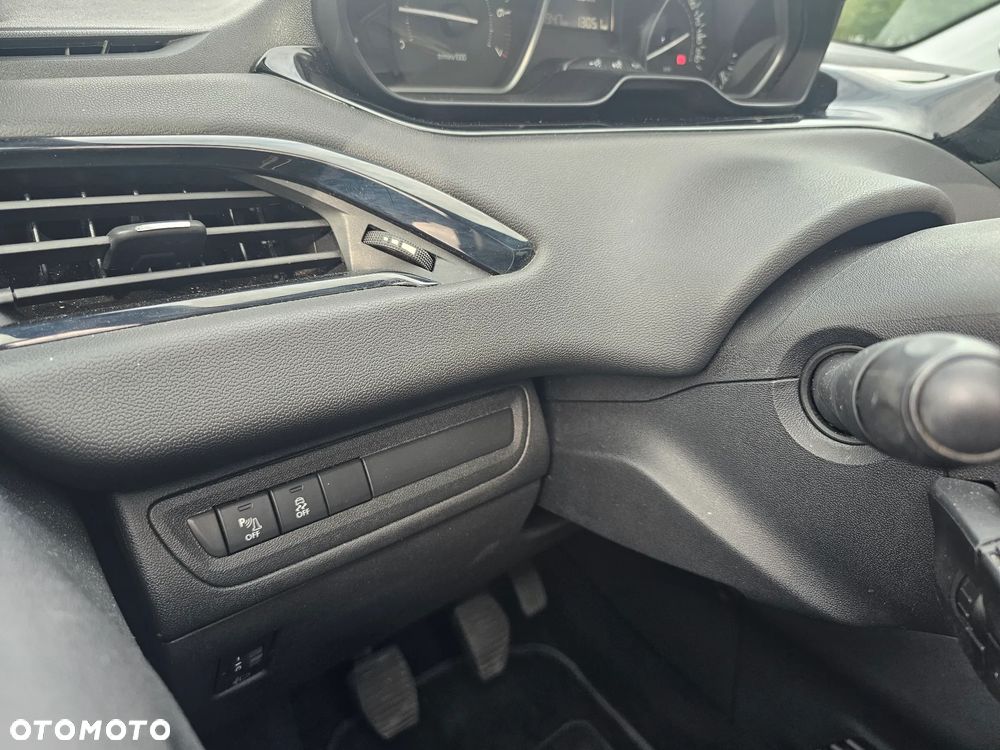 Peugeot 208 PureTech 82 Urban Move - 22