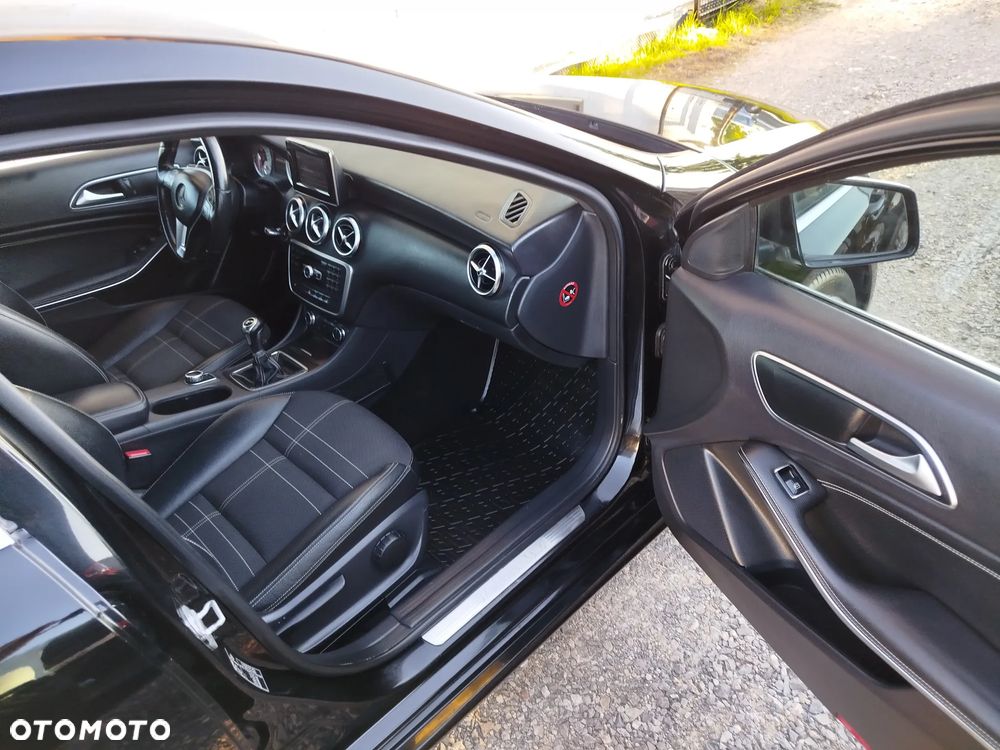 Mercedes-Benz Klasa A 180 (BlueEFFICIENCY) Urban - 12