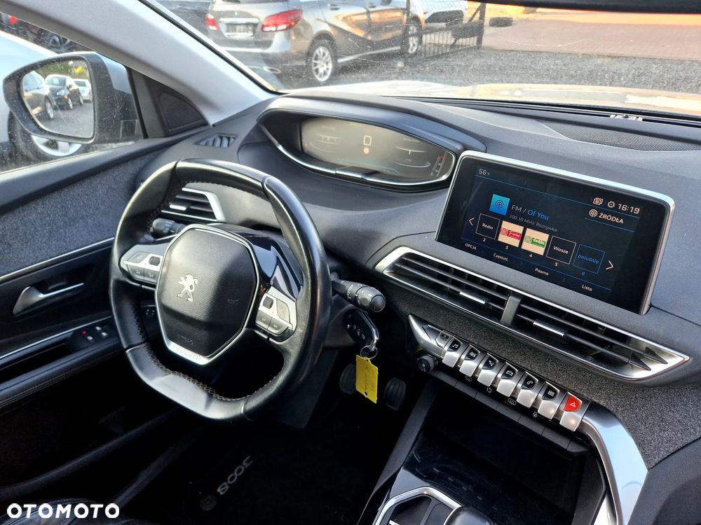Peugeot 3008 1.2 PureTech Access S&S - 28