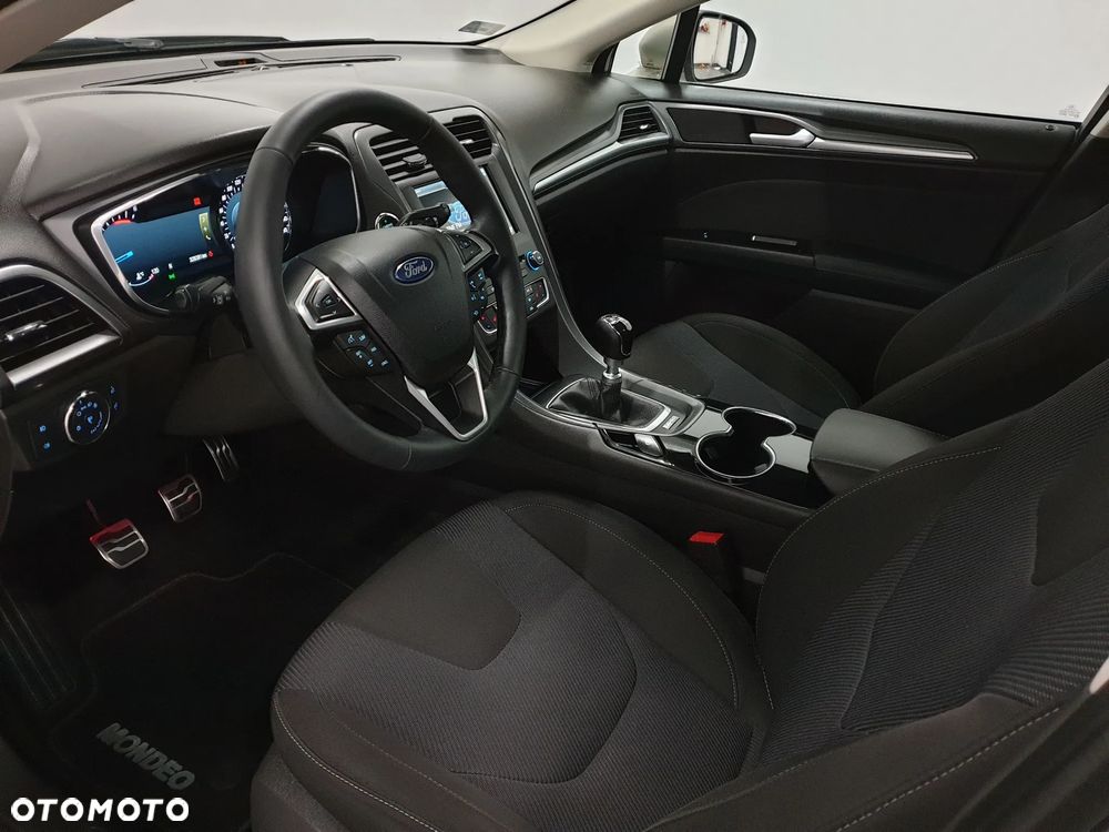 Ford Mondeo 2.0 TDCi Titanium - 36