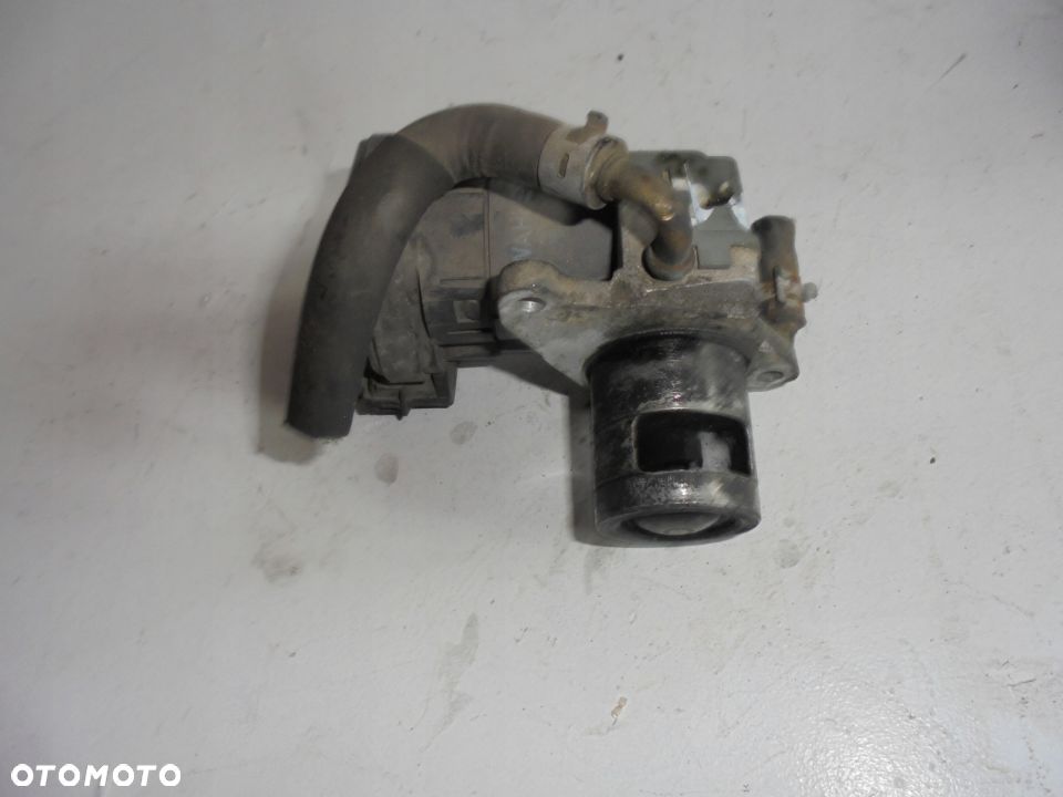 ZAWOR EGR VECTRA C ZAFIRA B 1.9 CDTI 00005321A8 - 3