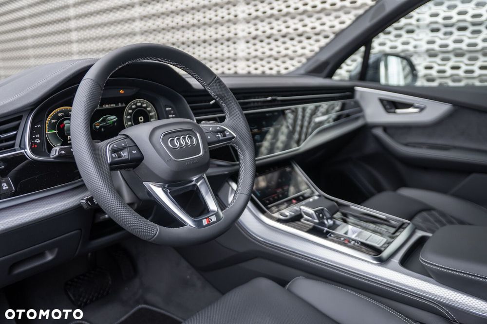 Audi Q7 60 TFSI e PHEV Quattro S Line Tiptr - 15
