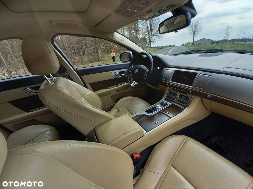 Jaguar XF 2.2 D Classic - 2