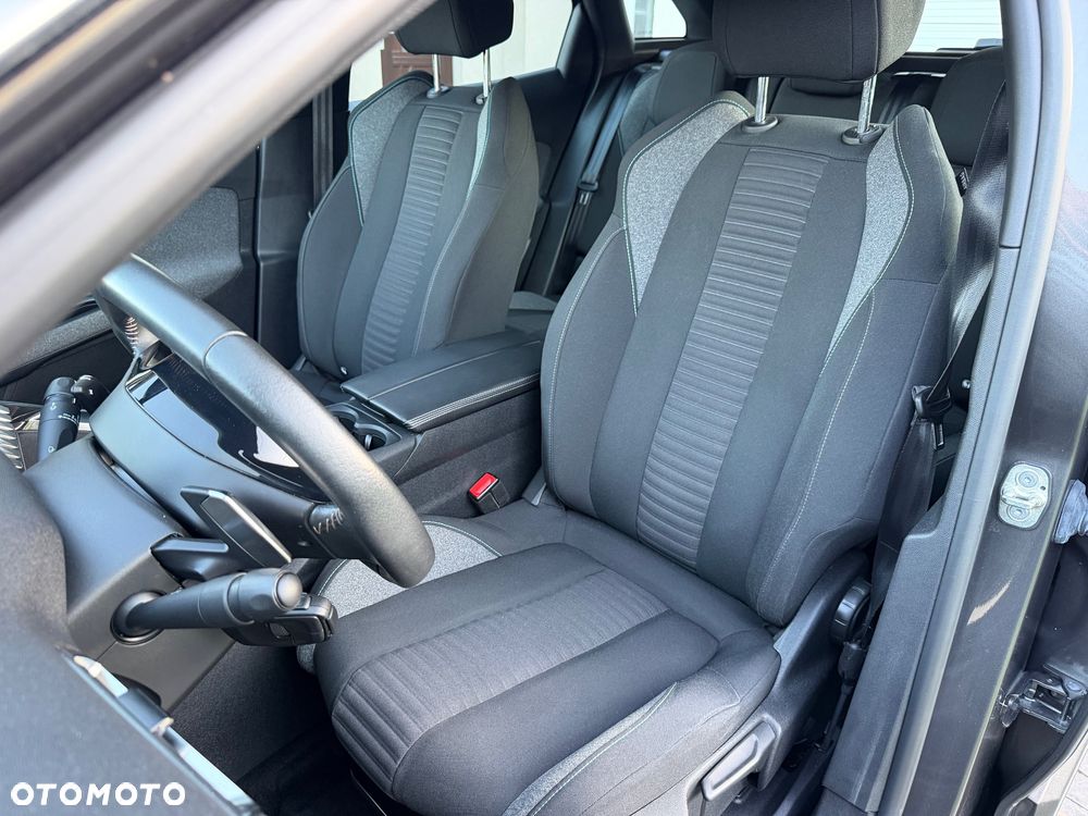 Peugeot 3008 BlueHDi 130 Stop & Start EAT8 Active Pack - 11