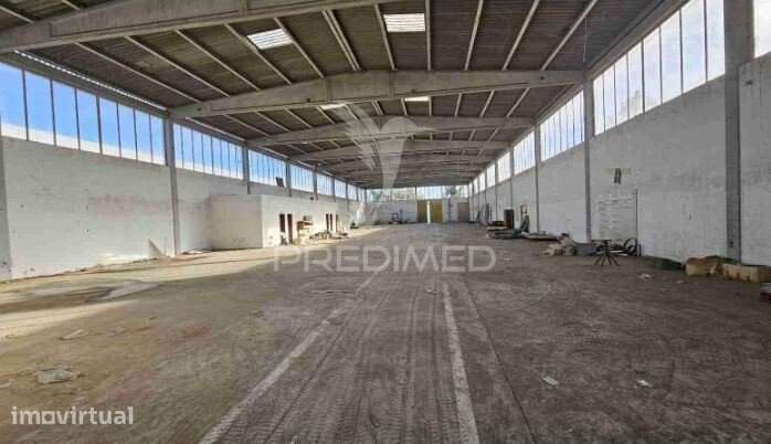 Armazém Industrial com Showroom e Parqueamento | Ermidas-Sado - Grande imagem: 5/7
