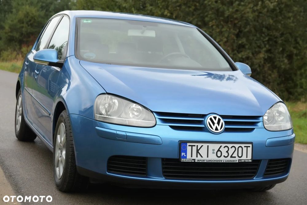 Volkswagen Golf - 1