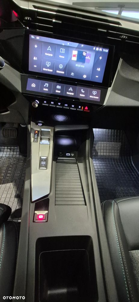 Peugeot 408 1.2 PureTech Allure S&S EAT8 - 21