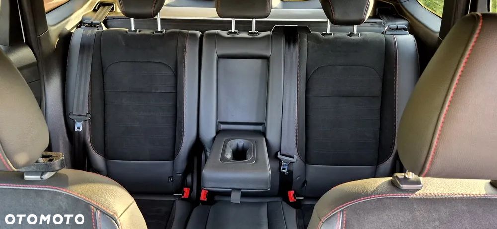 Ford Kuga 2.0 TDCi 4x2 ST-Line - 32