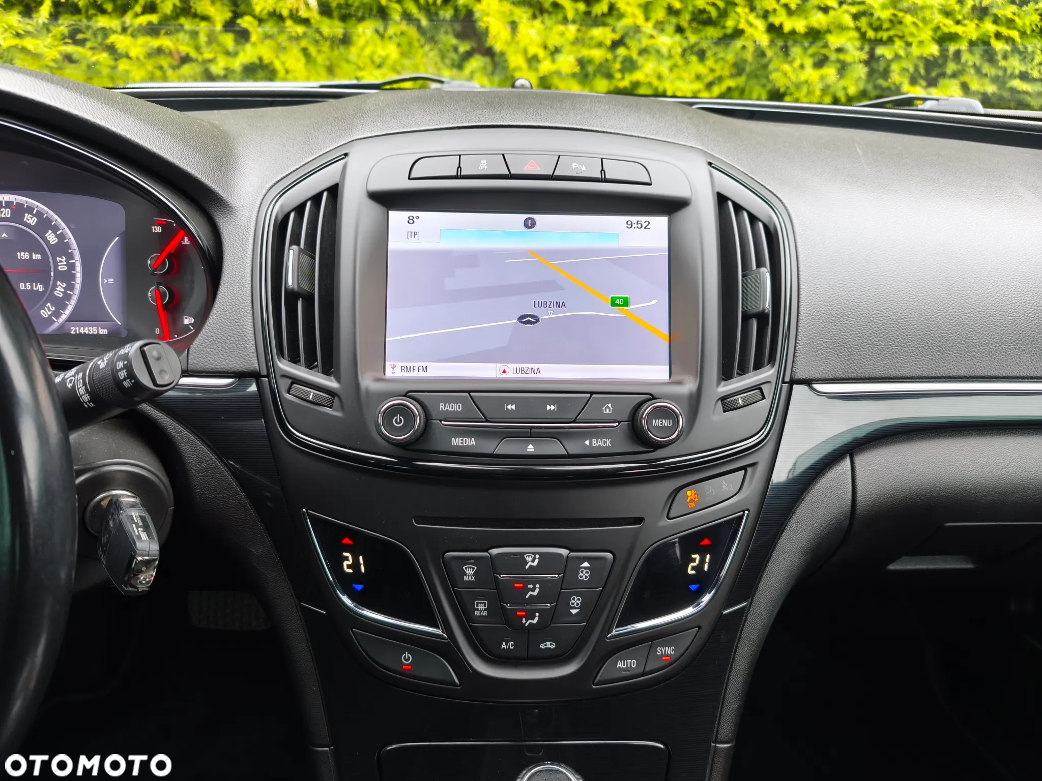 Opel Insignia - 22