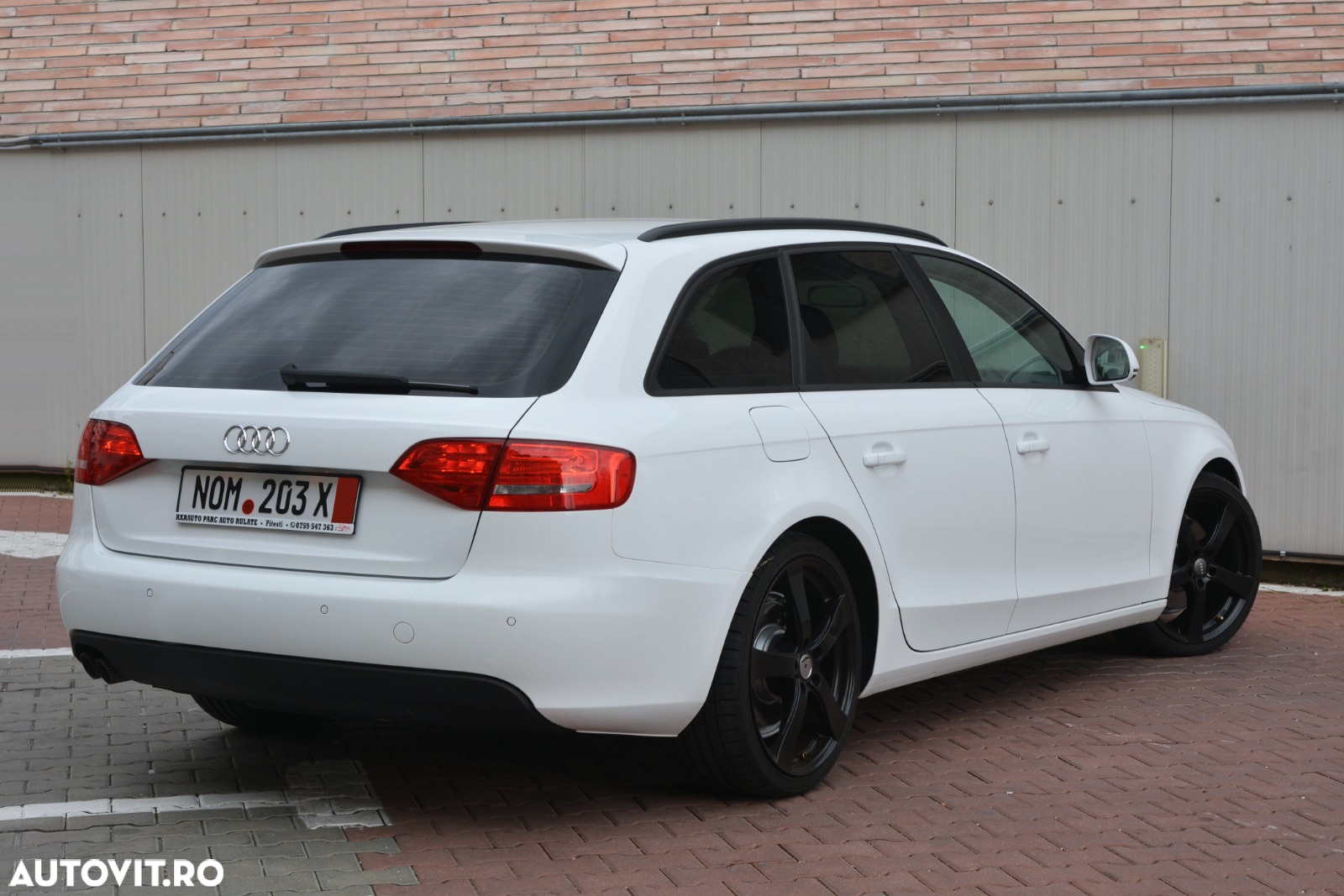 Audi A4 2.0 TDI Avant - 11