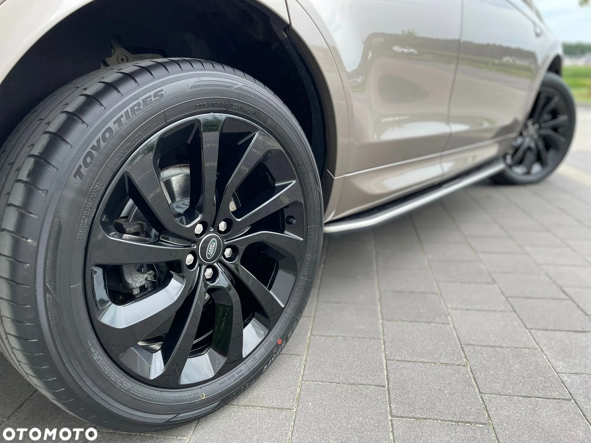 Land Rover Discovery Sport - 10