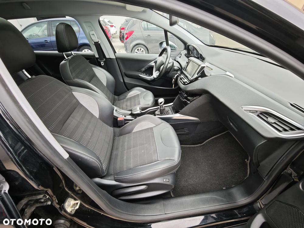 Peugeot 2008 BlueHDi FAP 120 STOP & START Allure - 20