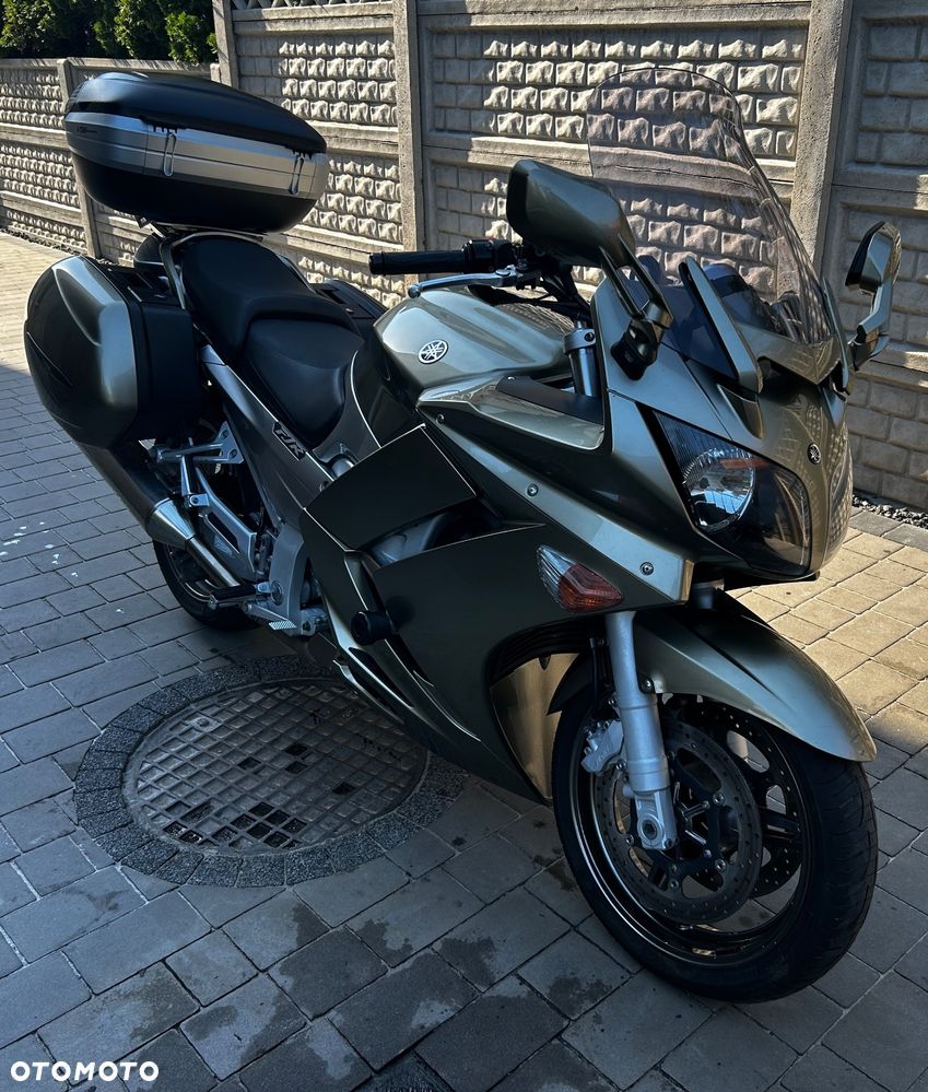 Yamaha FJR - 1