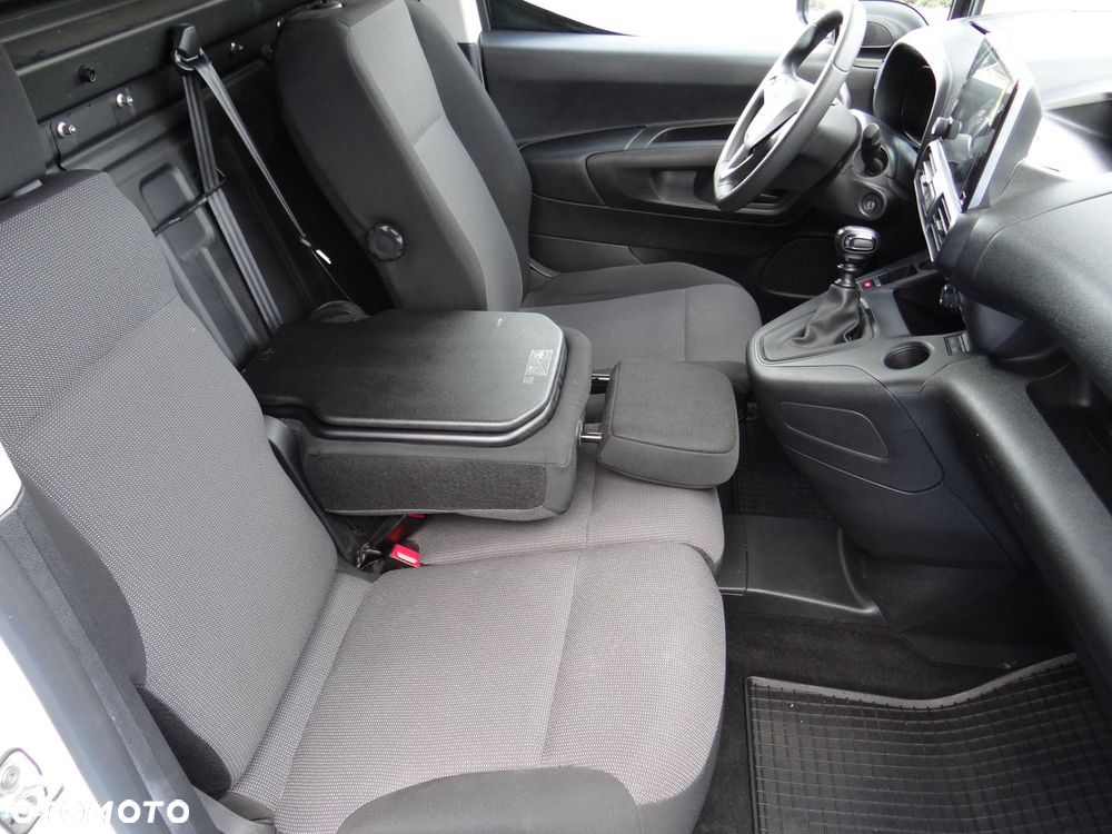 Opel Combo - 8