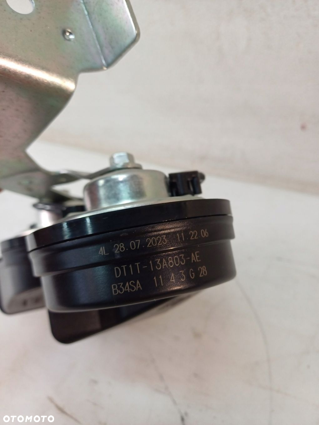 KLAKSON TRĄBKA SYGNAŁ DZWIĘKOWY FORD CONNECT MK II 2 12- - 11