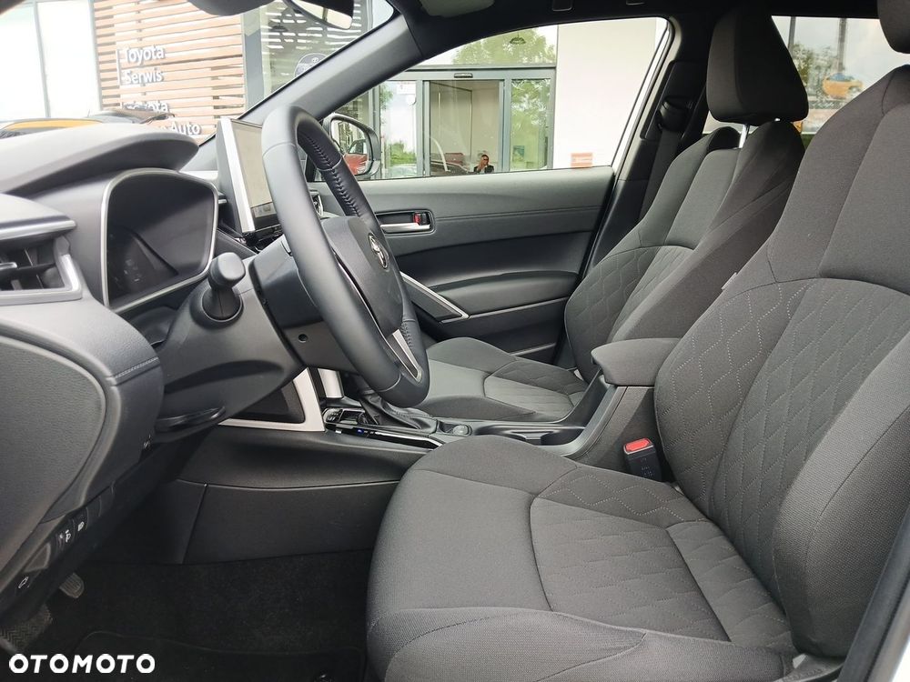 Toyota Corolla Cross - 10