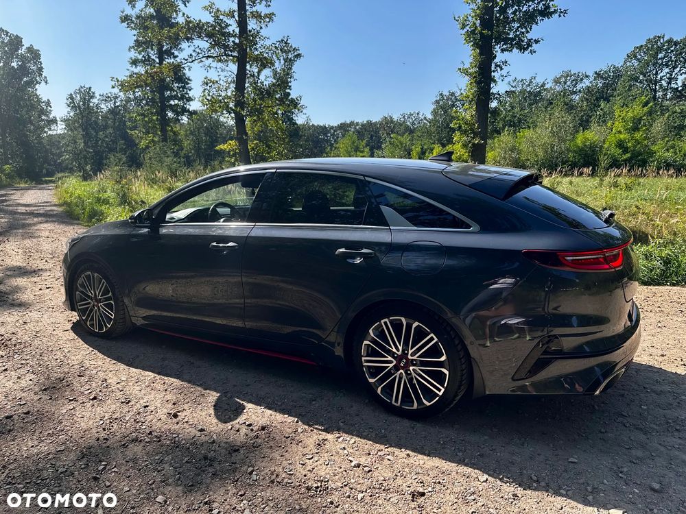 Kia ProCeed 1.6 T-GDI GT DCT - 4