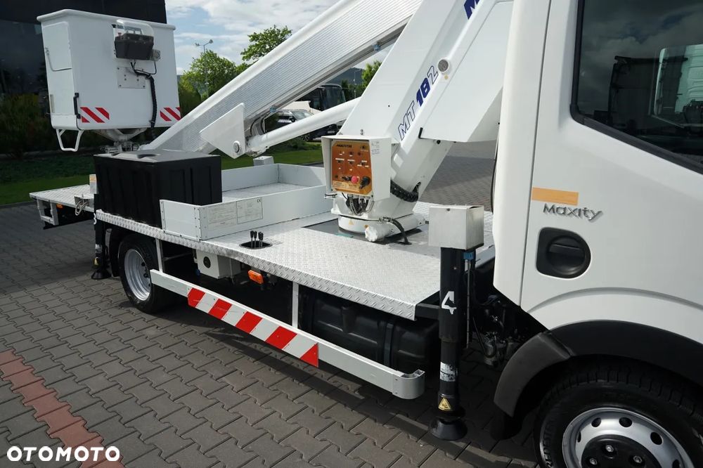 Nissan MAXITY 120 DXI / ZWYŻKA 18 METRÓW / PODNOŚNIK KOSZOWY MUTLITEL MT 182 / KOSZ 2 OSOBOWY - 200 KG / SPROWADZONY - 16