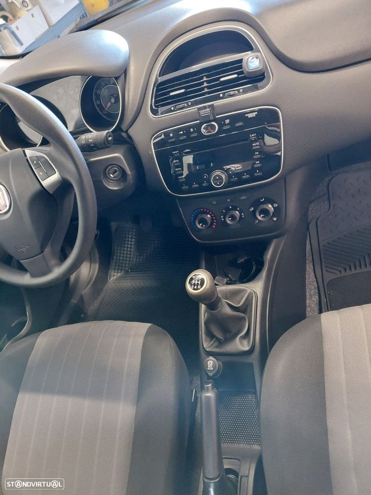 Fiat Punto 1.3 M-Jet Easy S&S - 18