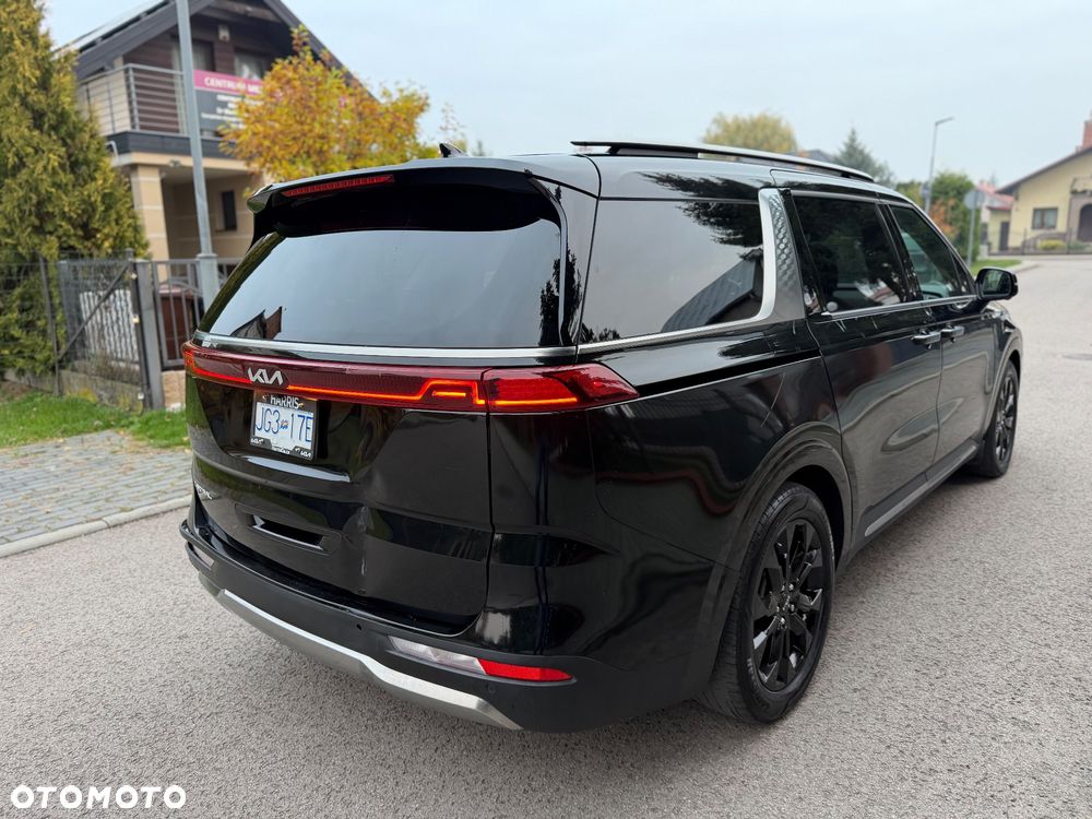Kia Carnival - 7