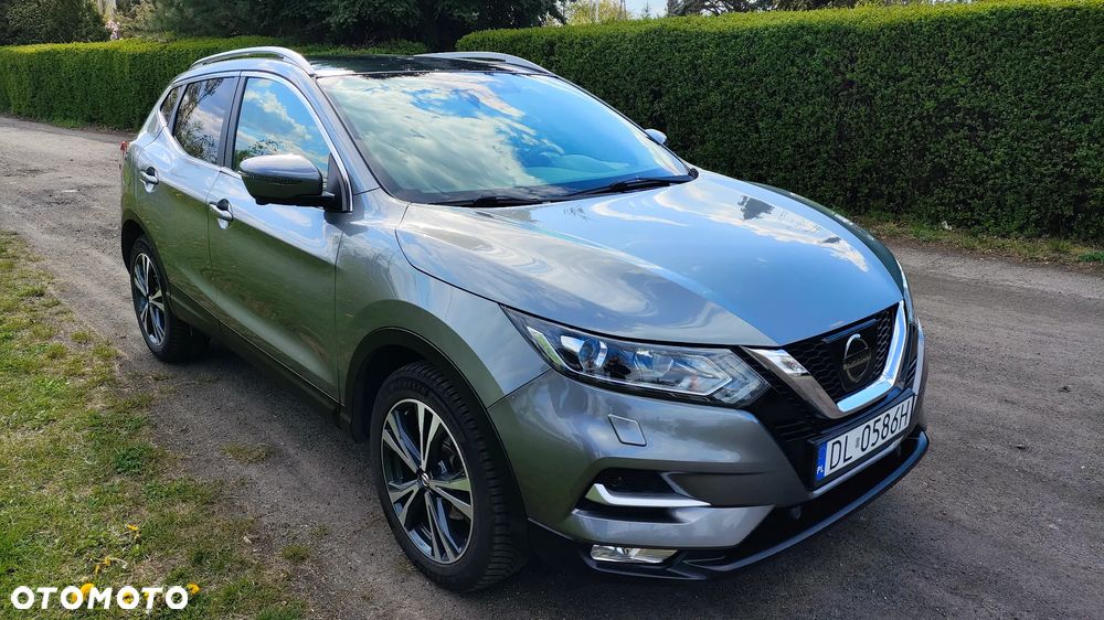 Nissan Qashqai 1.2 DIG-T Xtronic TEKNA - 2