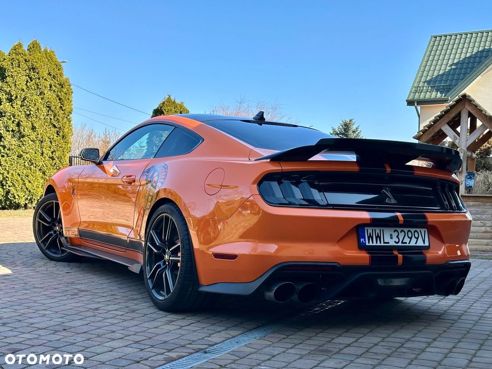 Ford Mustang - 5