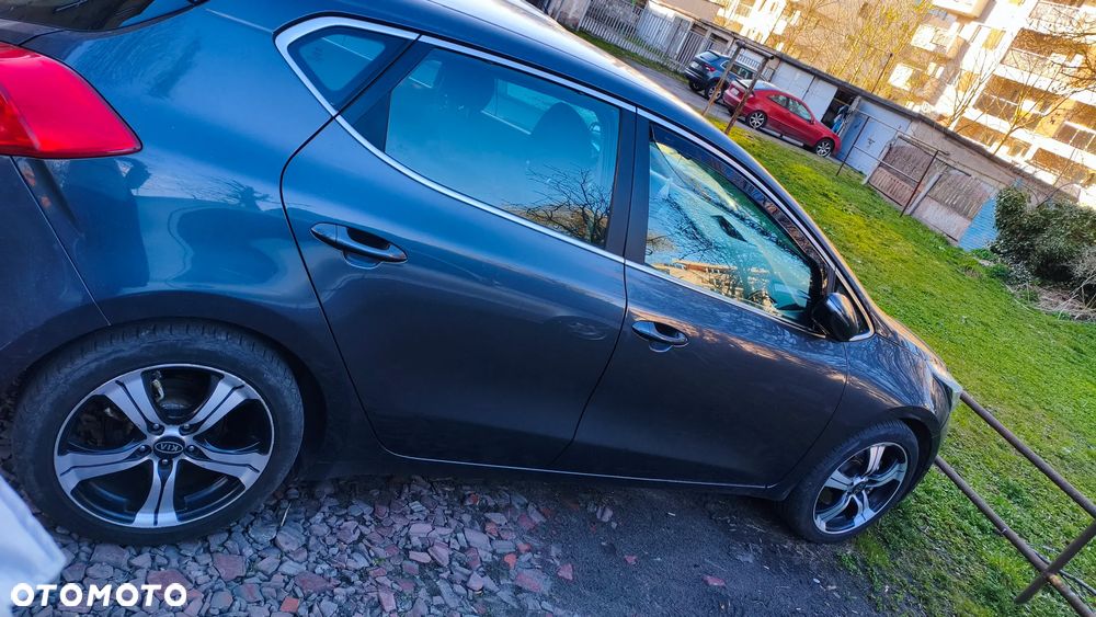 Kia Ceed 1.6 GDI Spirit - 6