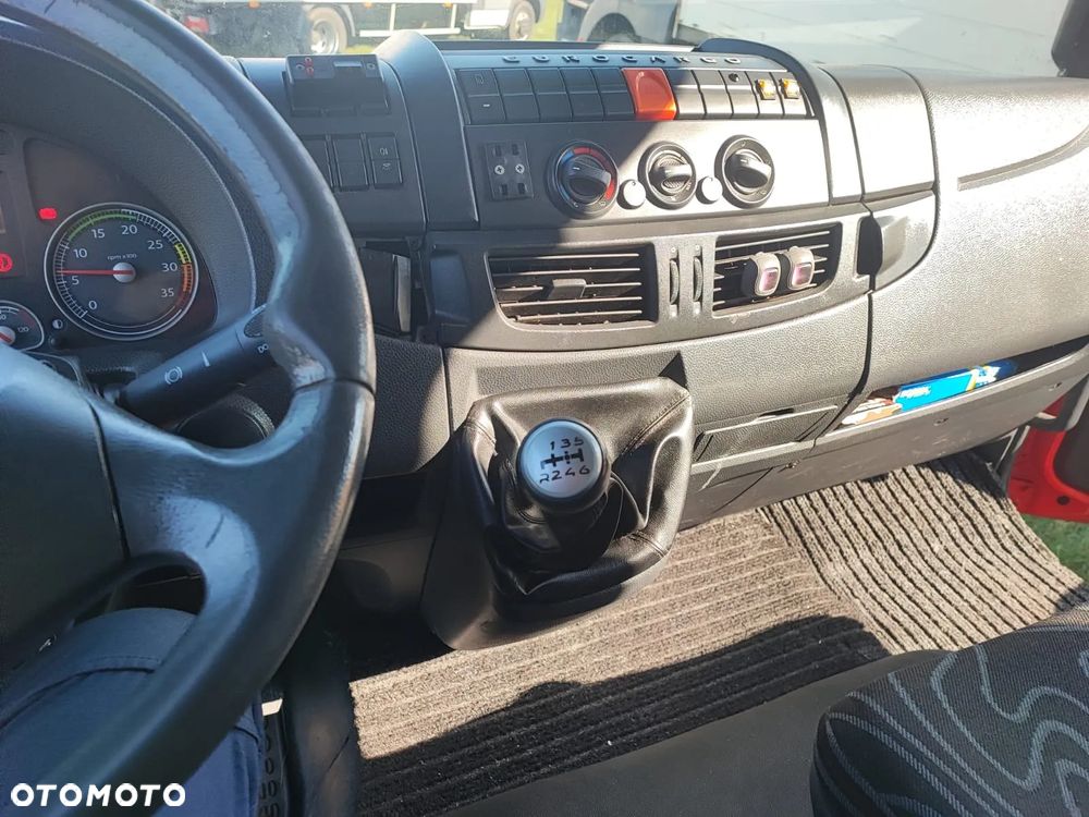 Iveco EUROCARGO MLC 120 EL22/P/ZF - 3