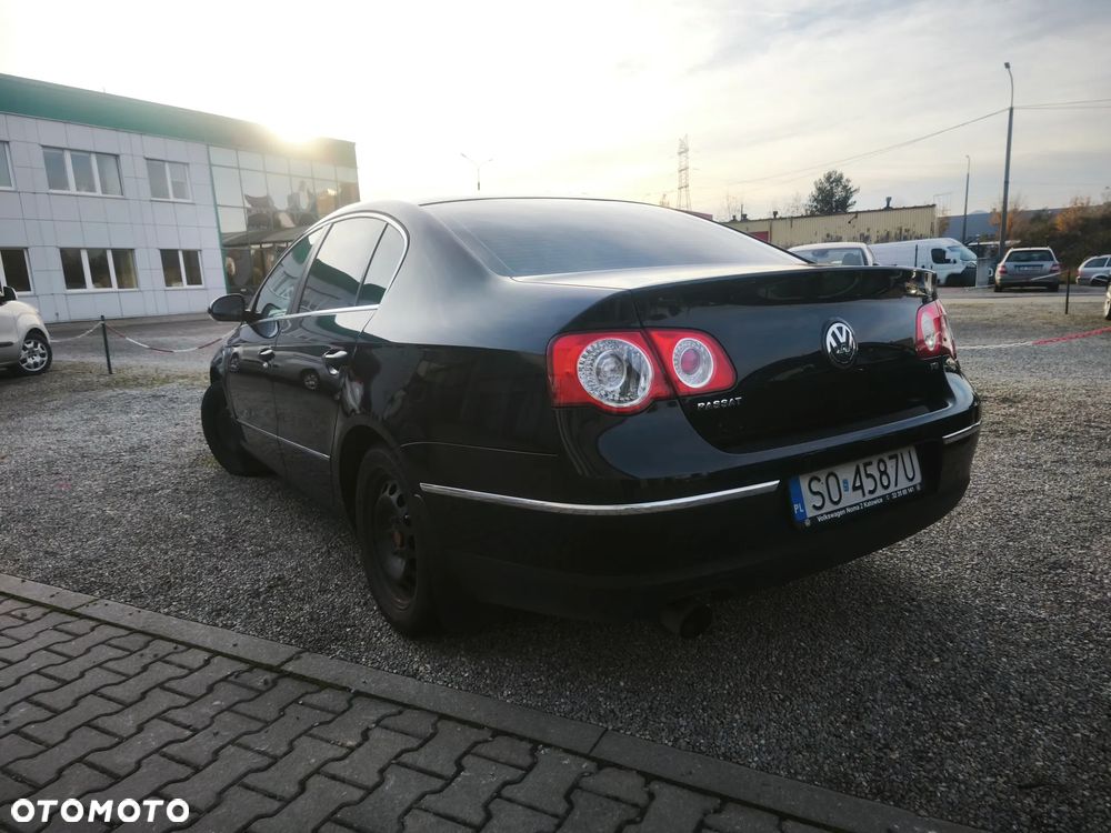 Volkswagen Passat 1.8 TSI Comfortline - 3