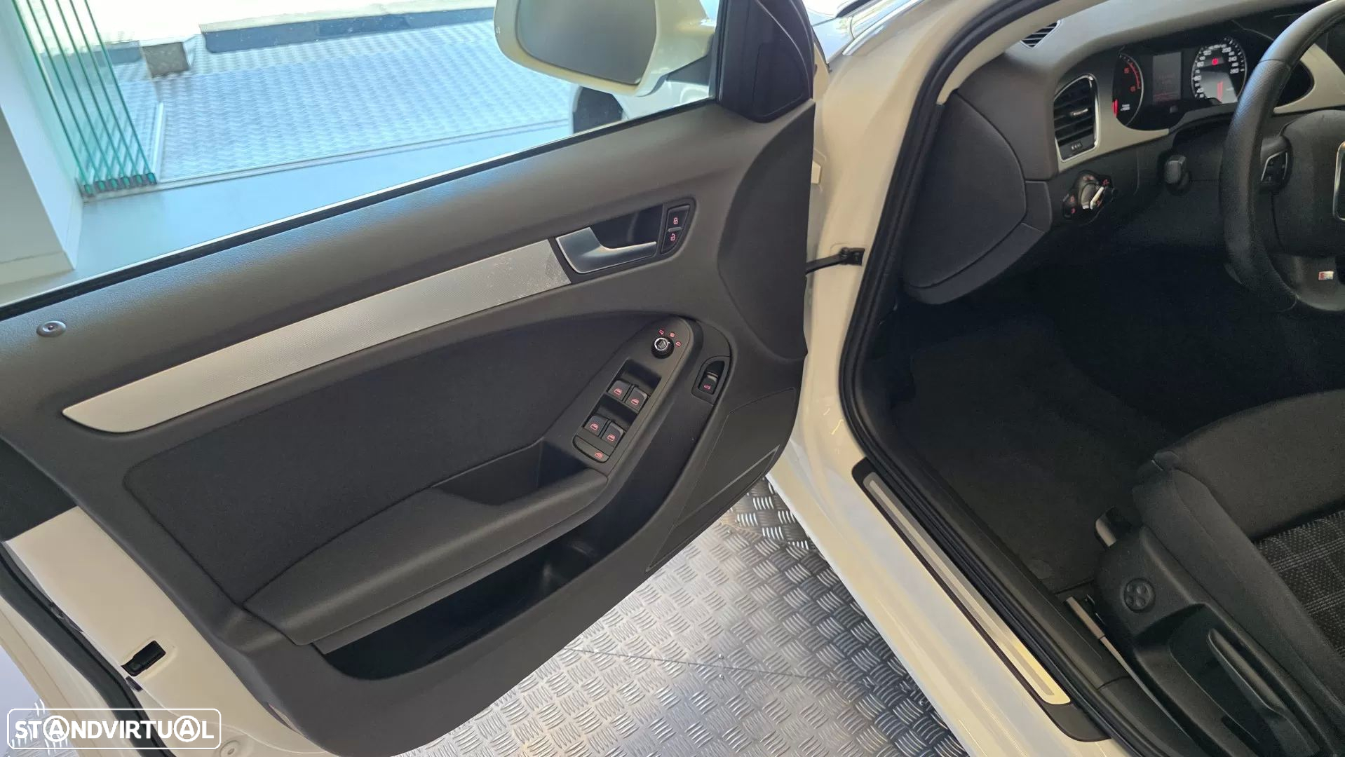 Audi A4 2.0 TDI S-line Multitronic - 31