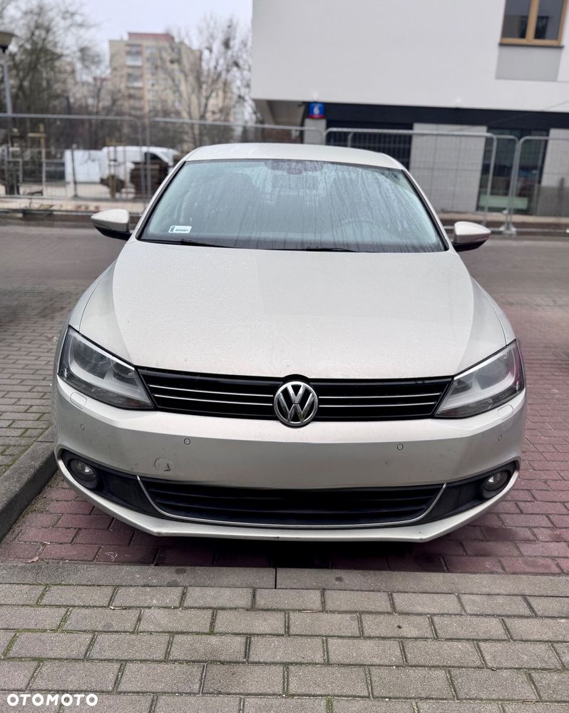 Volkswagen Jetta 1.6 TDI Highline Optimum - 1