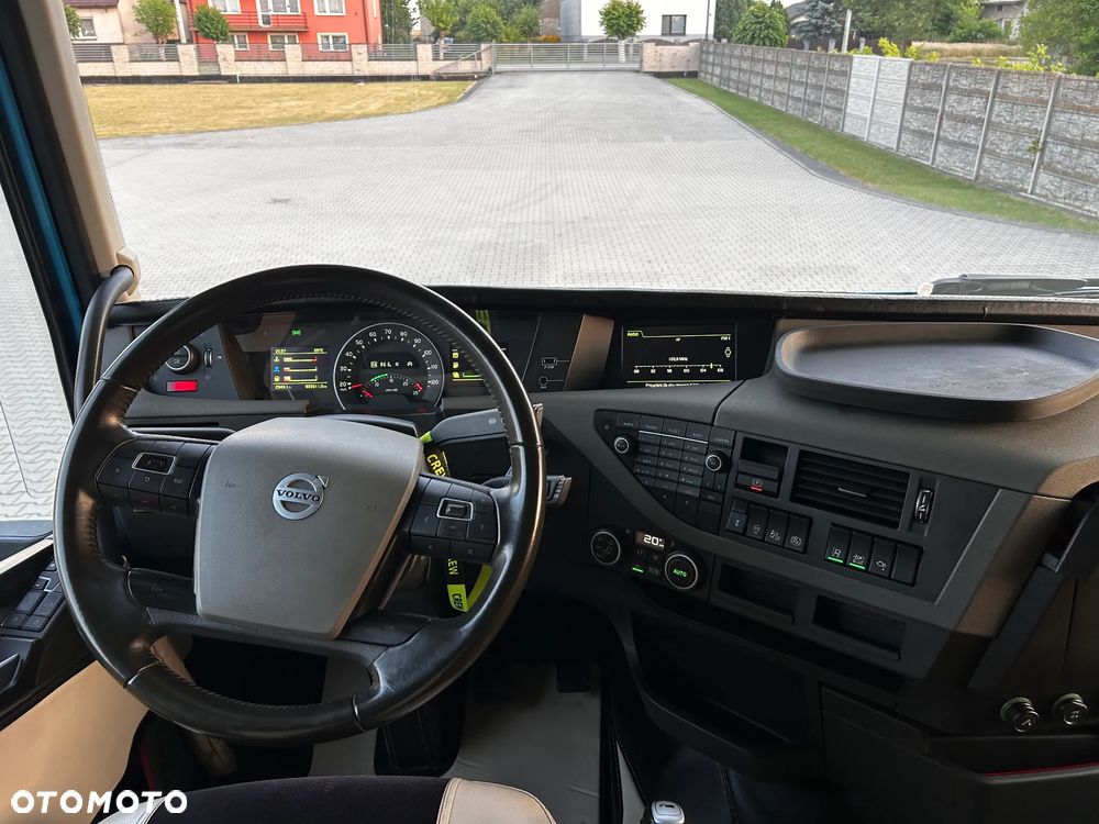 Volvo FH 500/Euro6/1 turbina /IDEALNY/ Nowe sprzęgło/Metalik/ Salon PL / Halogeny/Alufelgi //Klima Postojowa// 4 poduszki tył - 15