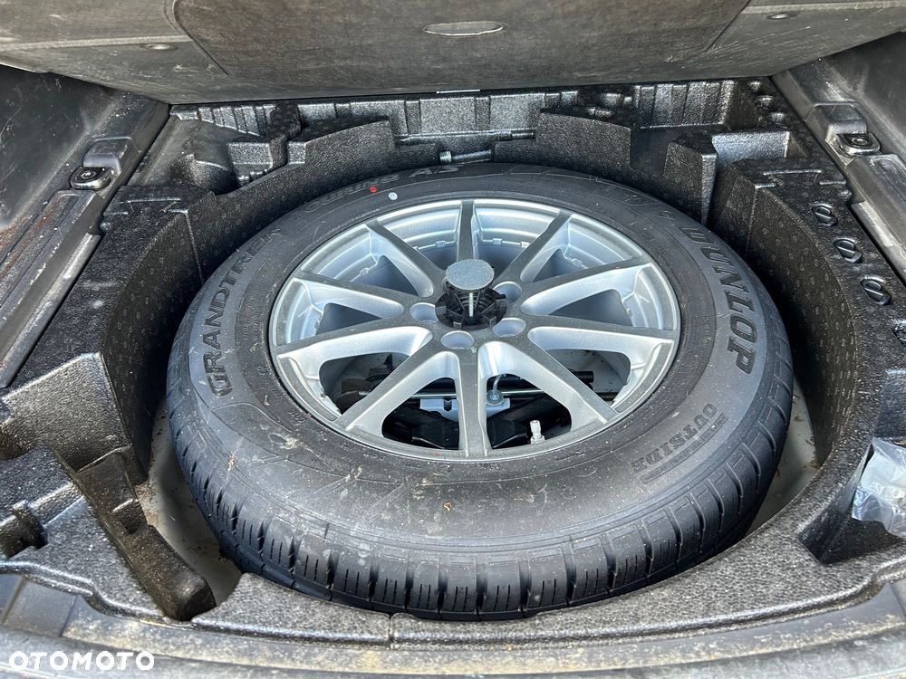 Land Rover Discovery Sport - 39