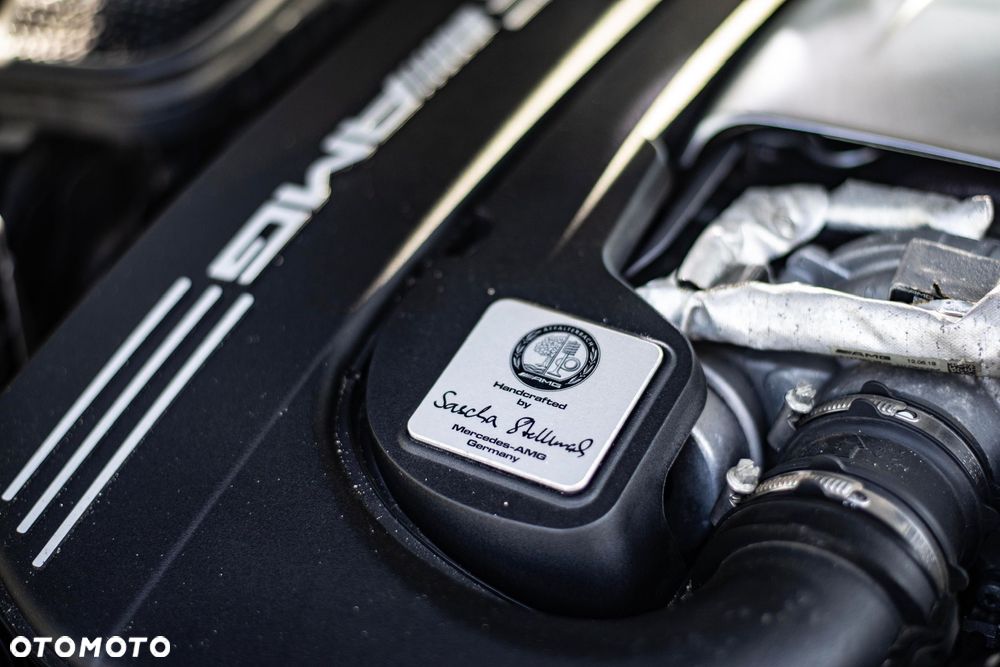 Mercedes-Benz Klasa C 63 S AMG 9G - 15