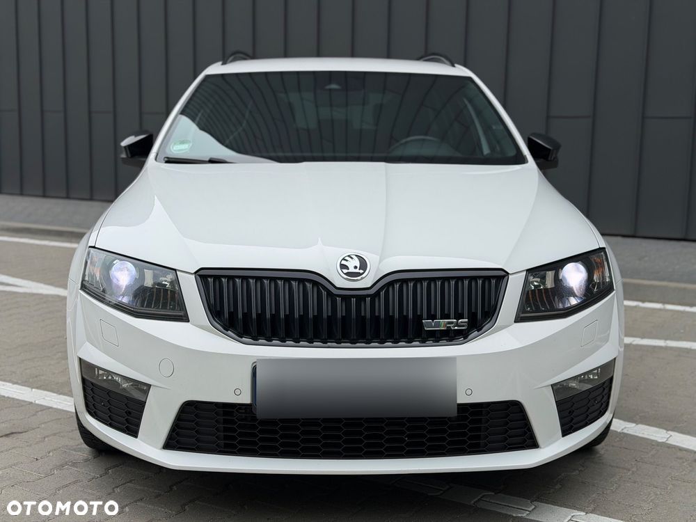 Skoda Octavia 2.0 TDI DSG RS - 1