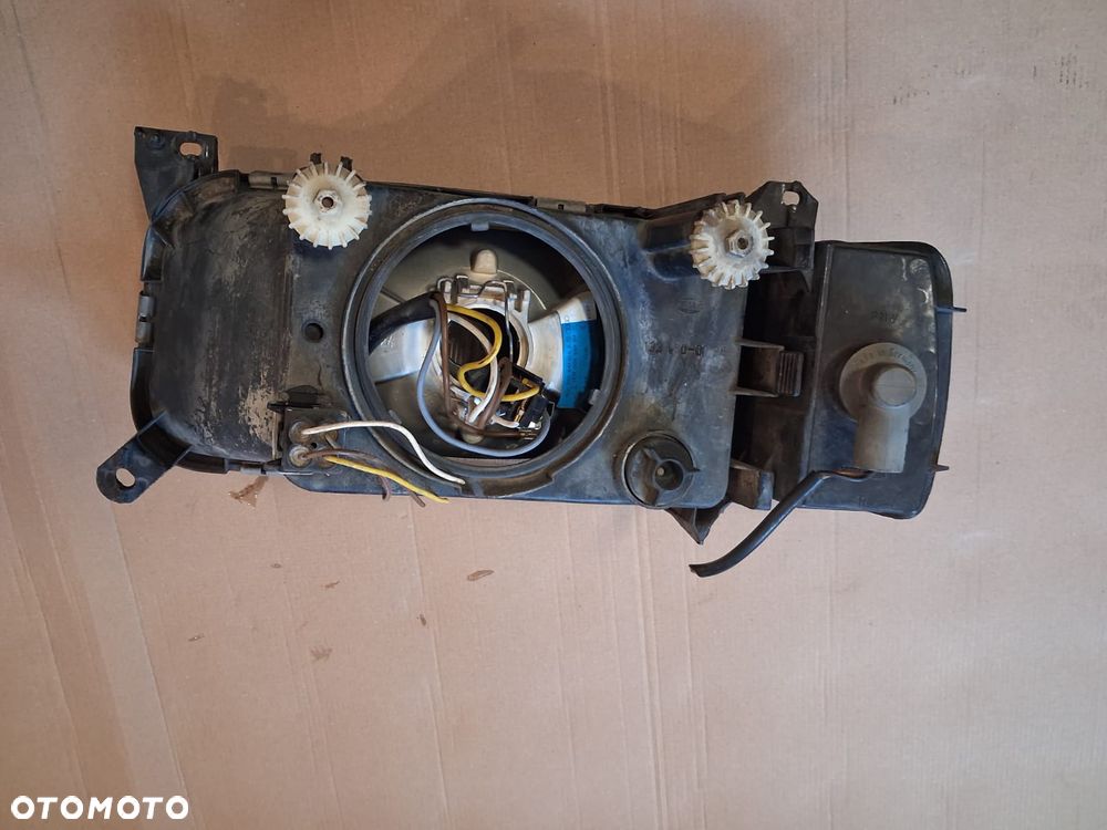 Lampa przód VW PASSAT B3  prawa ORYGINAŁ - 2