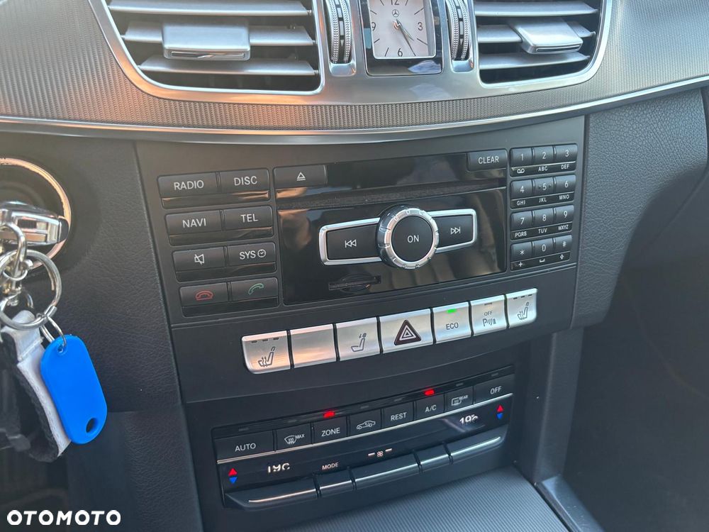 Mercedes-Benz Klasa E 350 BlueTEC 4-Matic Elegance - 31